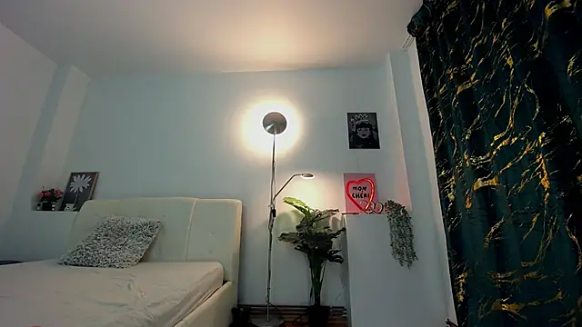 innocent_eva1 webcam