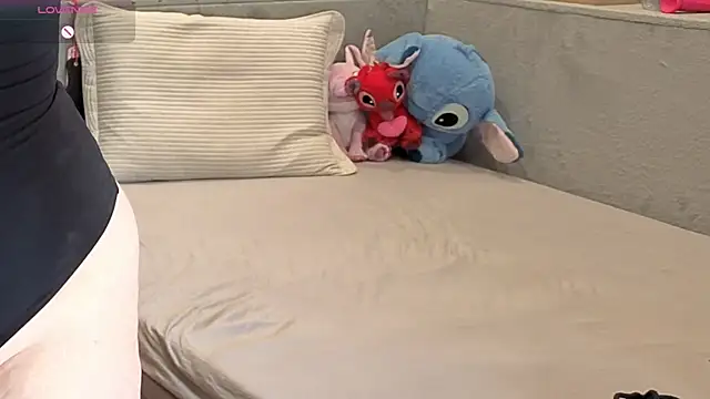 Kimberly-Caprice webcam