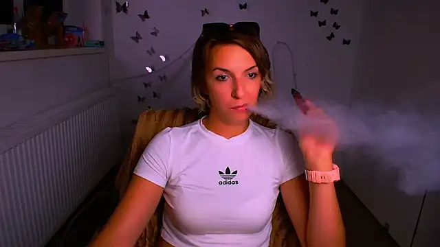 Lana_Foxyy webcam