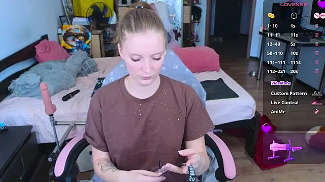 Mary_Blu webcam