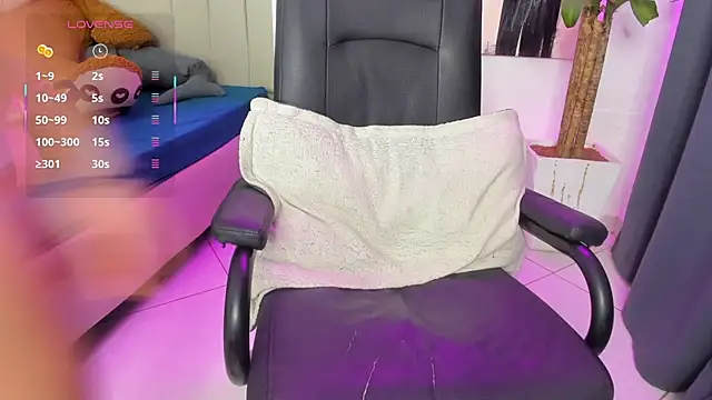 Lilith_moonx webcam