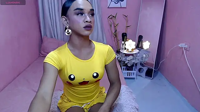 VivienneLuxe webcam
