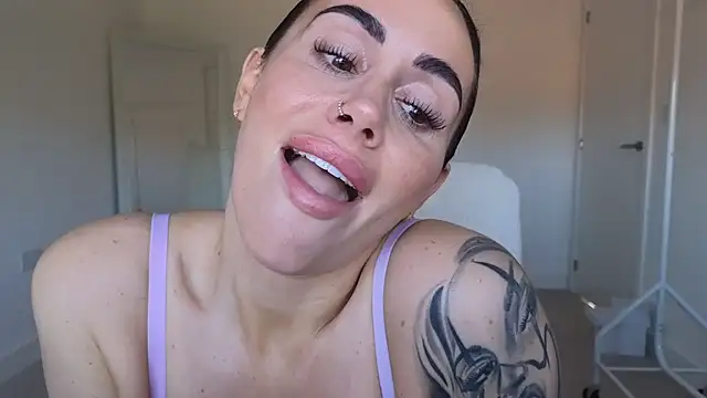 LibbyLoveHeartx 🥤 naked chat