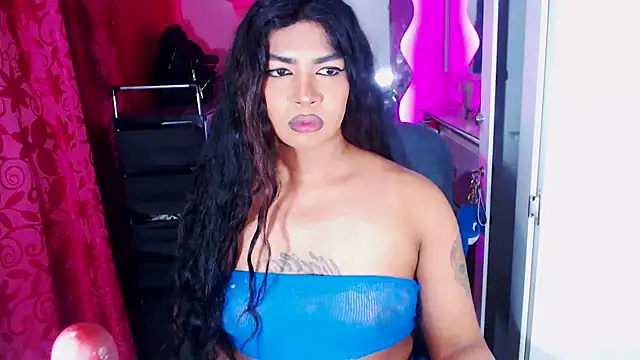 violet_bigcock774 webcam