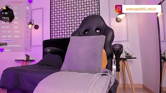 Amber_gold_ webcam