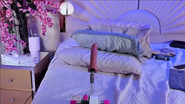 TessaCooper1 webcam
