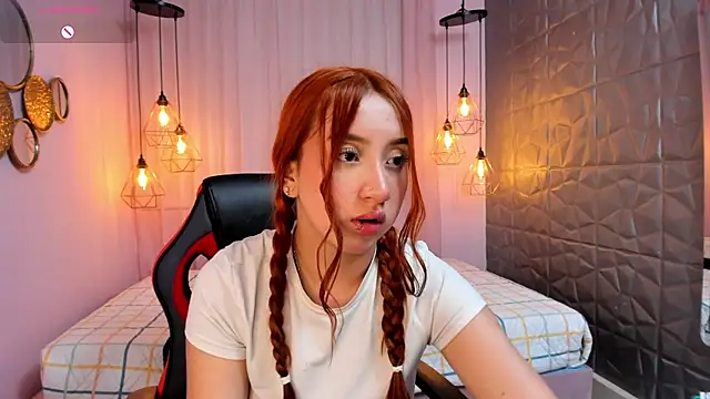 Magic_amberr webcam