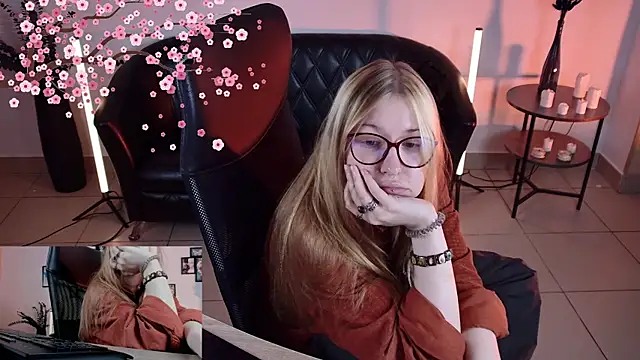 lanafitch webcam