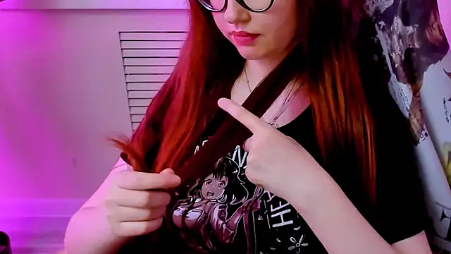 CarolGiggly webcam