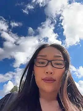 trytomakememoam webcam