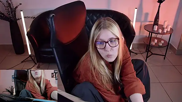 lanafitch webcam