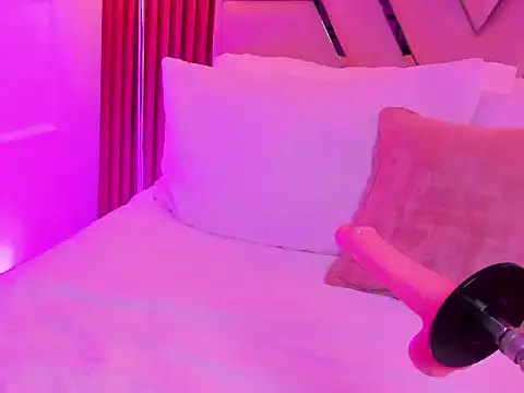 Rosaliesaint webcam