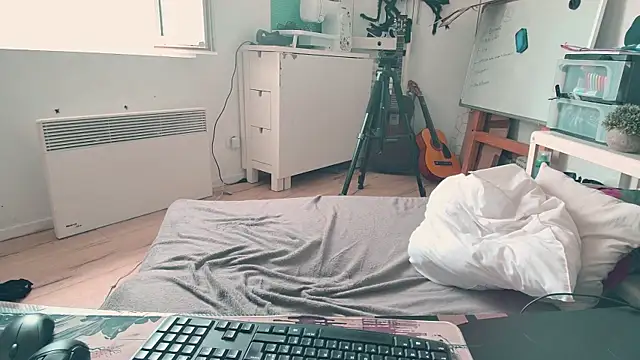 CeriseLapine webcam