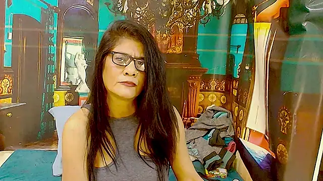 IndianAllure webcam