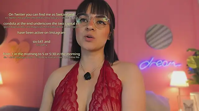 SoySaraa live cam on StripChat