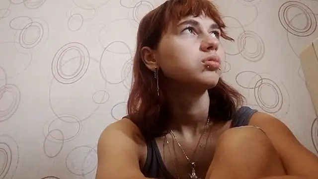 Mialivia live cam on StripChat