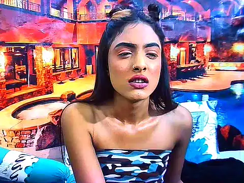 IndianPretty14u2Luv webcam