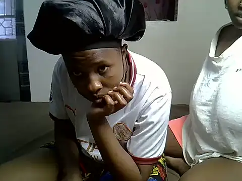 Prettyabiez webcam