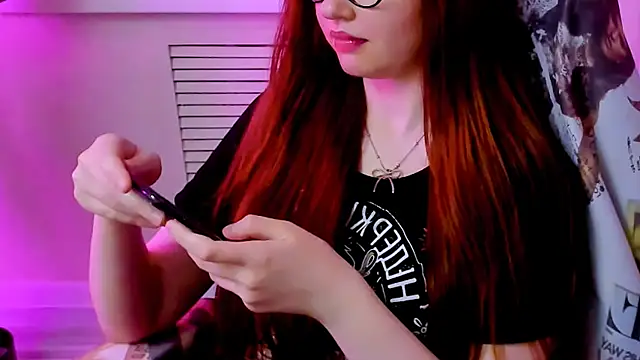 CarolGiggly webcam