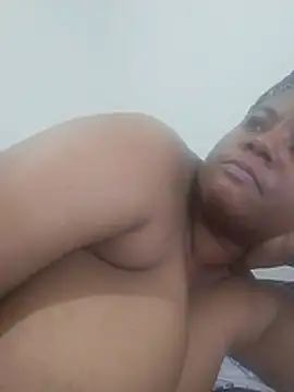 bigtitssxx webcam