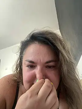 MikyVesela webcam
