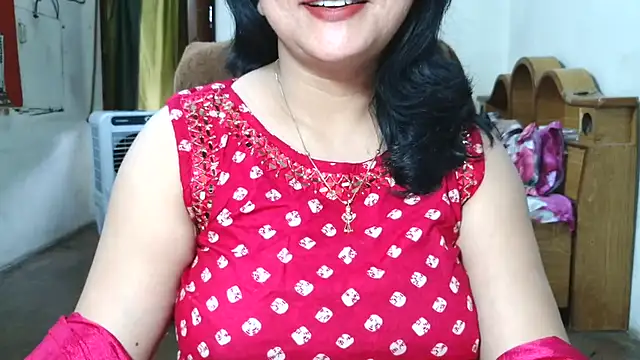 Cute_Mahi22 webcam