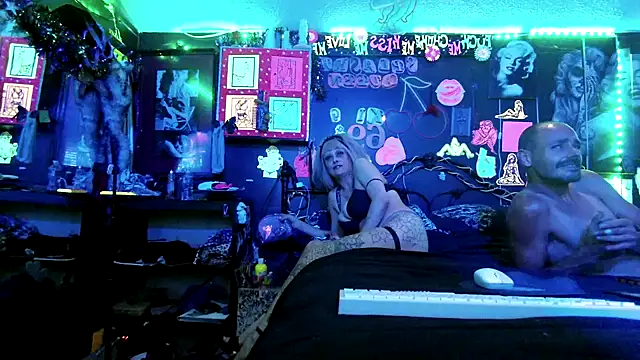 daddyandsplashqueen - DaddyAndSplashQueen's free webcam - UK Sex Cams