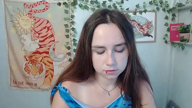 VeryVeryVeryShy_ live cam on StripChat