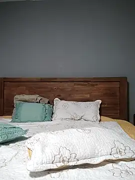 AntoniaHottie webcam