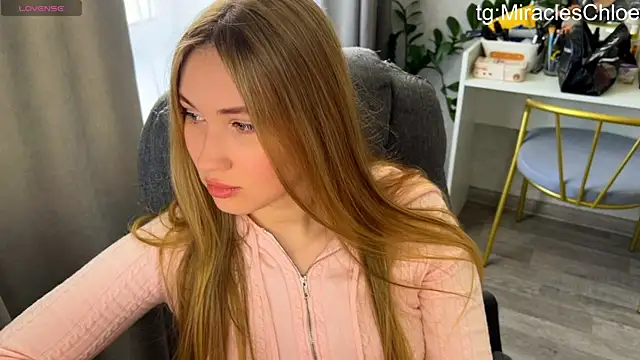ChloeMillerMeow webcam