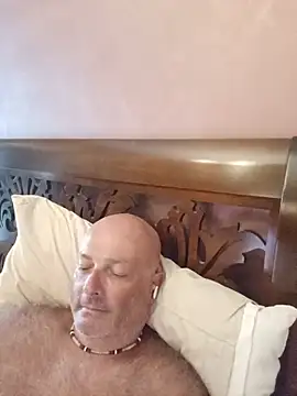 Alexis_Bull webcam