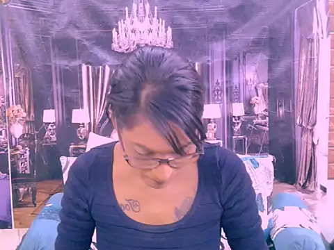 IndianRebel4u2Luv webcam