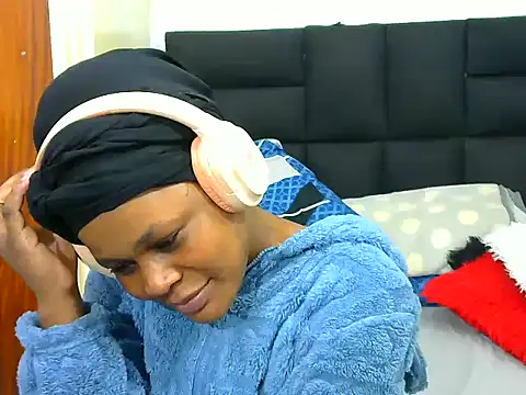BlondieBitch webcam