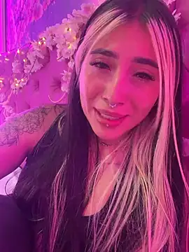 ManuelaVeeleez webcam