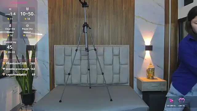 SckarletBloom webcam