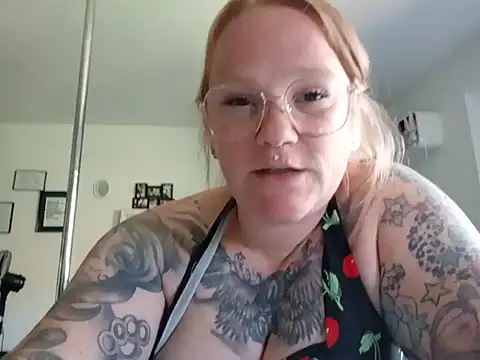 TinkTink87 webcam