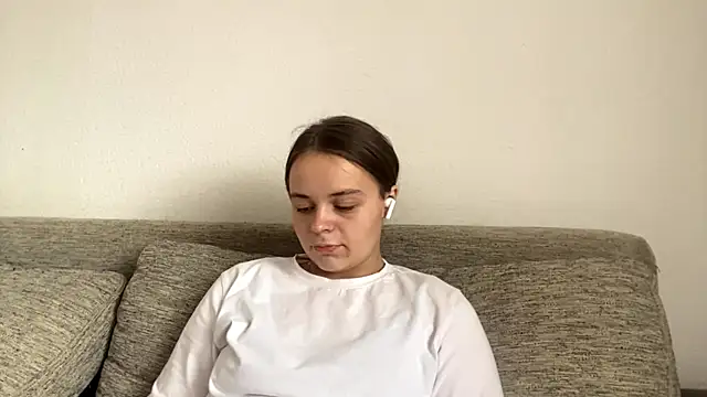 LorileeKaliszewski webcam