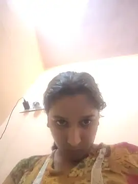 KomalQueen2 webcam