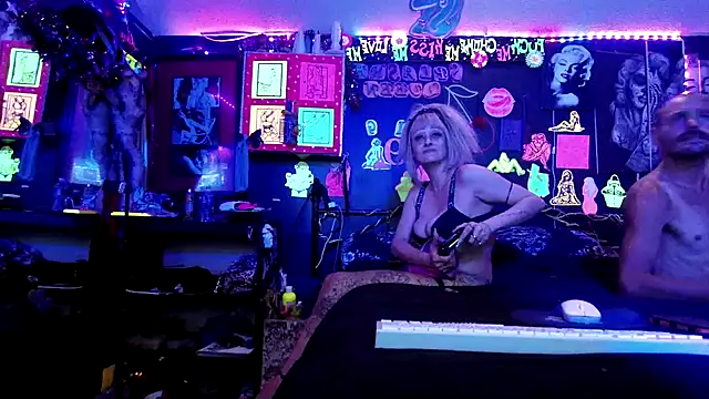 DaddyAndSplashQueen webcam
