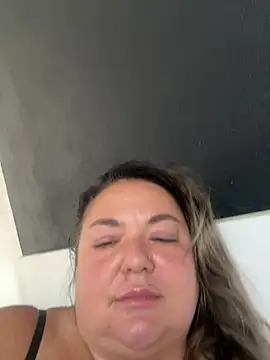 MikyVesela webcam