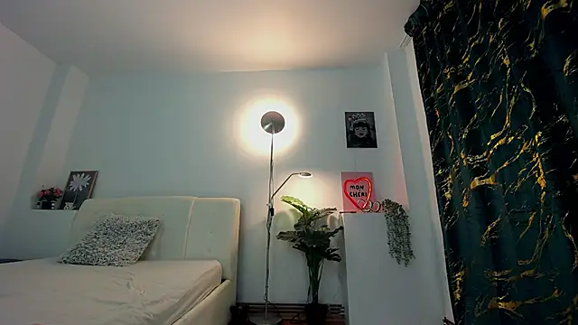 innocent_eva1 webcam