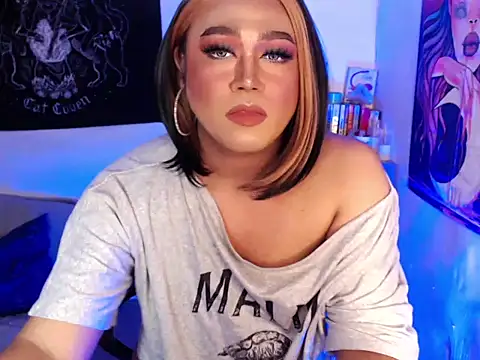 MelindaOnDuty_ webcam