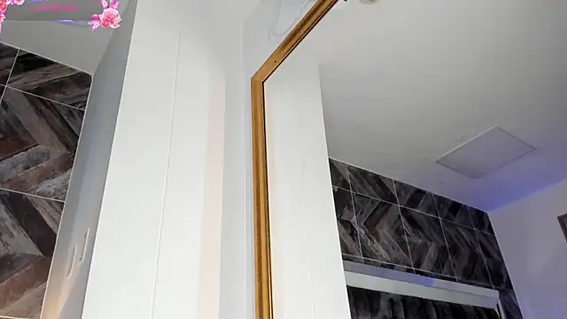 NaylaGrey webcam