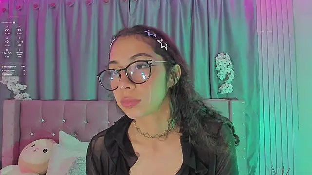 Sarah_Moon1 webcam