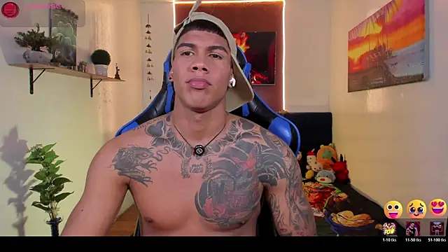 Damian_latinxxx live cam on StripChat