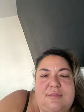 MikyVesela webcam