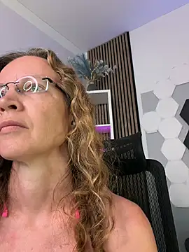 AnnikaRose live cam