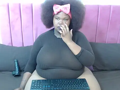 BustyBmw webcam