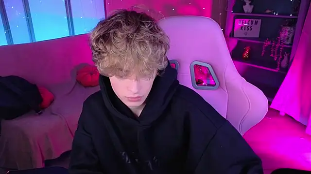 kevingarsiaa (M twink) - jerk off 2 min