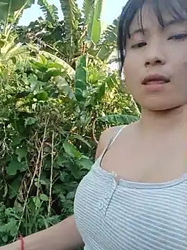Linda-yiyi webcam